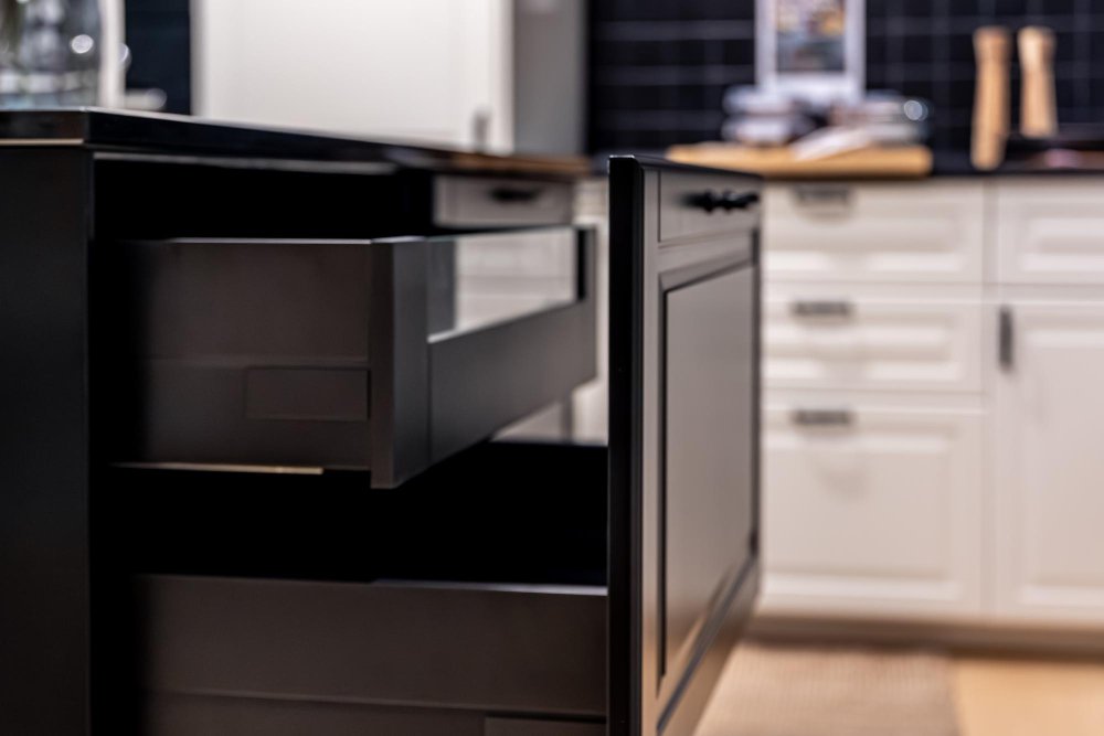 Cabinet Refinishing Refacing Contractor in Worley ID